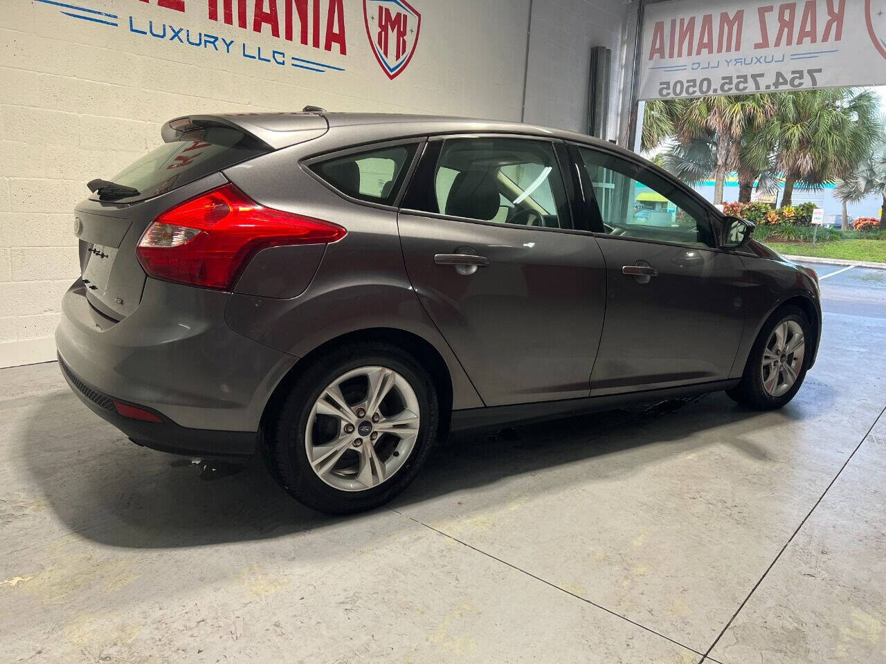 2013 FORD Focus Hatchback - $6,999