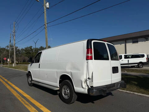 2016 GMC Savana 2500