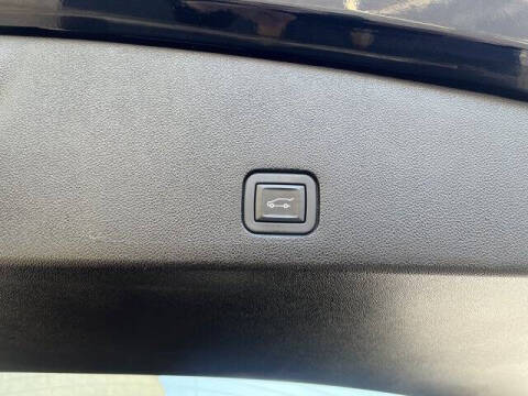 2025 Cadillac XT6 Sport