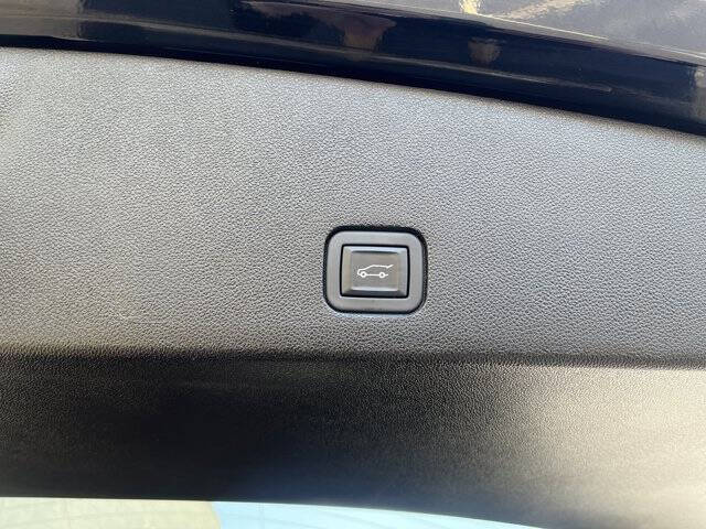 2025 Cadillac XT6 Sport