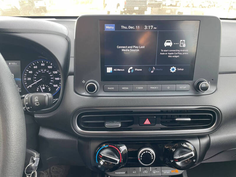 2023 Hyundai Kona SE