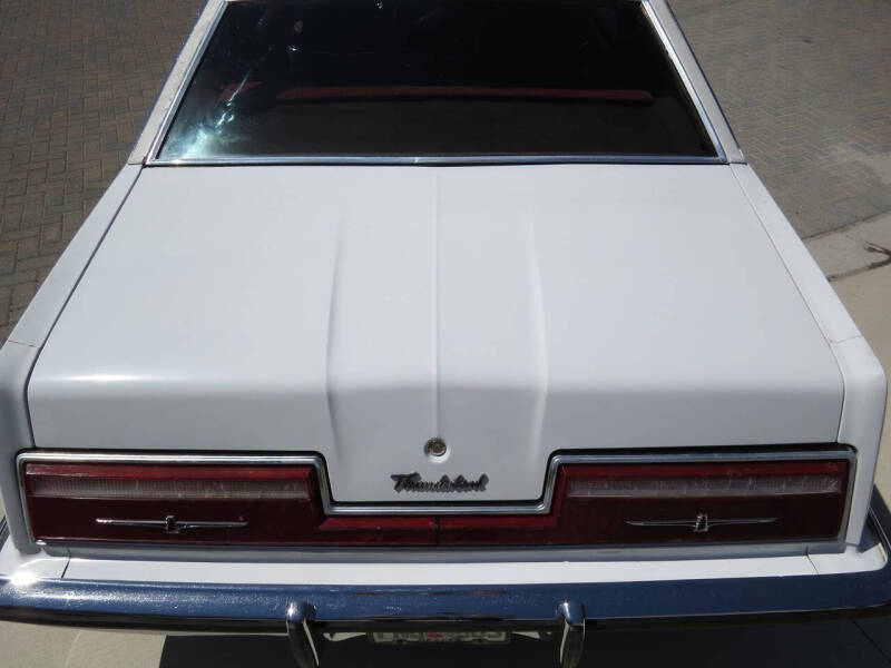 1977 Ford Thunderbird