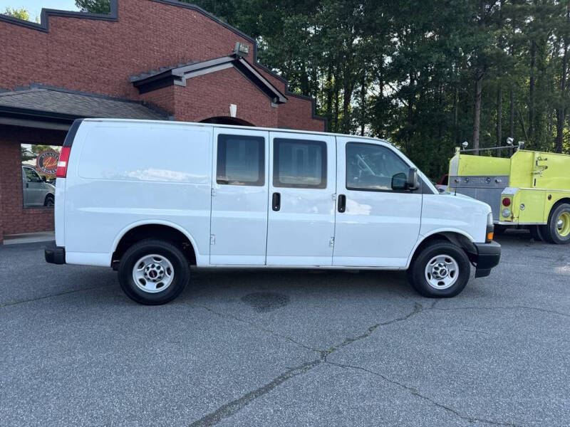 2018 GMC Savana 2500