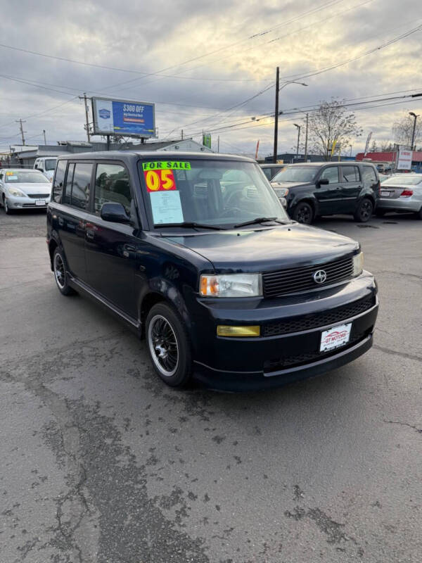 2005 Scion xB