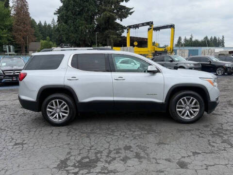 2017 GMC Acadia SLE-2
