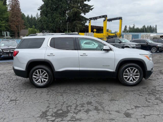 2017 GMC Acadia SLE-2