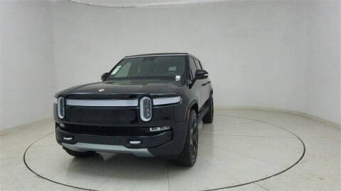 2024 Rivian R1S