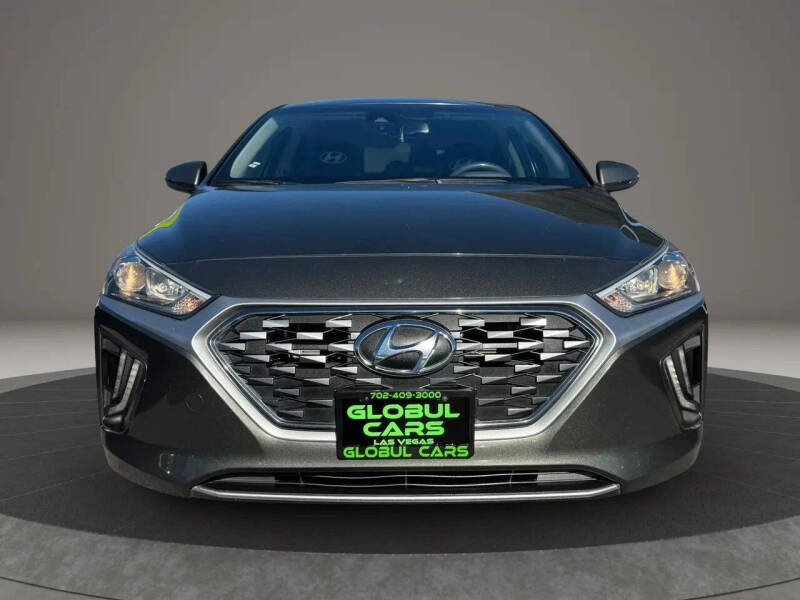 2022 Hyundai Ioniq Hybrid SE