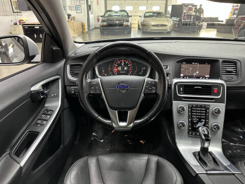 2018 Volvo V60 T5 Dynamic