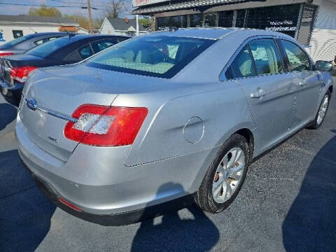 2010 Ford Taurus SEL