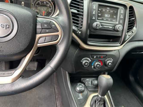 2017 Jeep Cherokee Sport Altitude