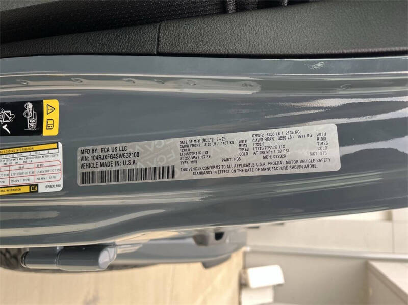 2025 Jeep Wrangler Rubicon X