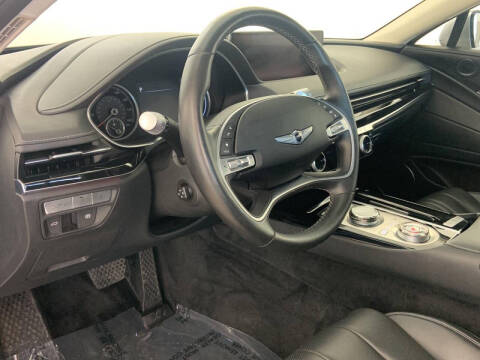 2023 Genesis G80