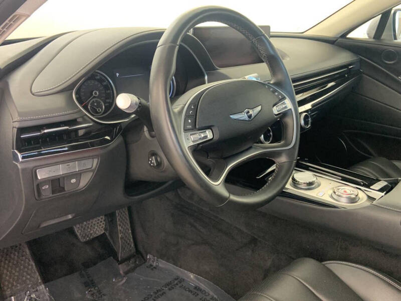 2023 Genesis G80