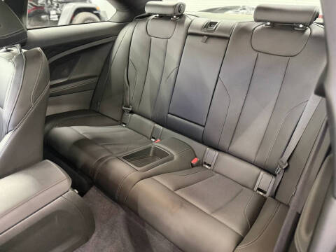 2022 BMW 2 Series 230i