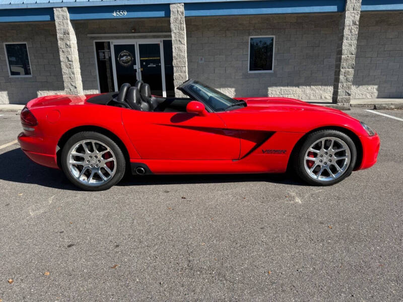 2004 Dodge Viper SRT-10