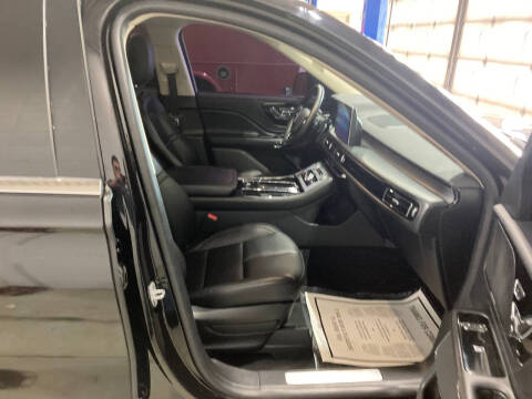 2022 Lincoln Aviator Standard