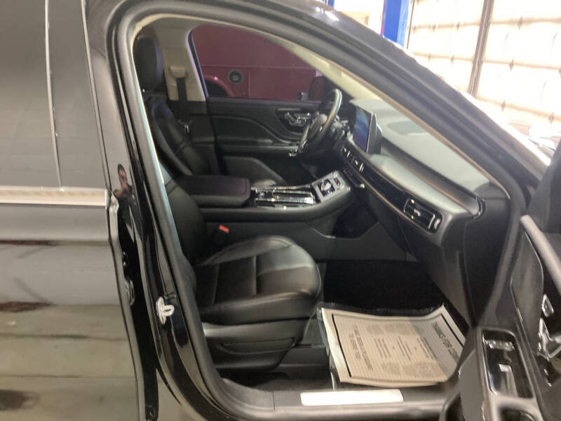 2022 Lincoln Aviator Standard