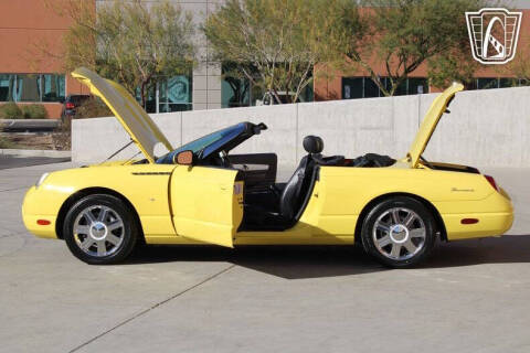 2004 Ford Thunderbird Deluxe