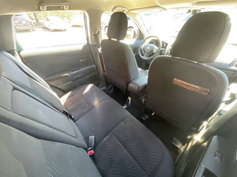 2013 Mitsubishi Outlander Sport SE