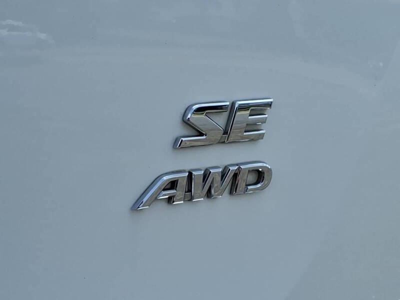 2017 Toyota RAV4 SE