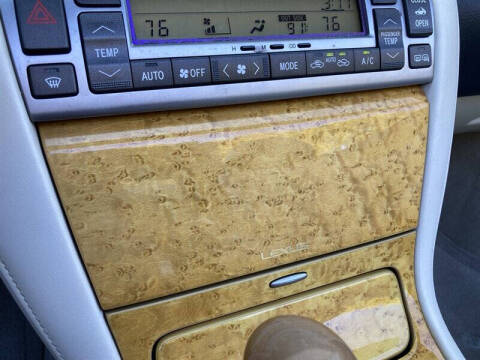 2005 Lexus SC 430