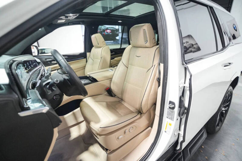 2024 Cadillac Escalade Premium Luxury