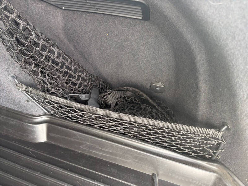 2021 Audi e-tron quattro Premium