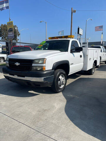 2007 Chevrolet Silverado 3500 CC Classic for sale at Williams Auto Mart Inc in Pacoima CA