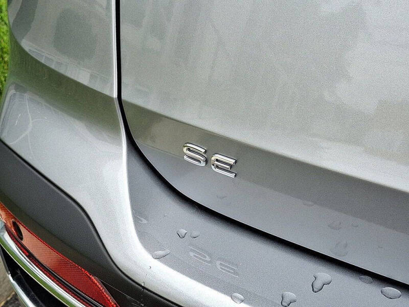 2025 Volkswagen Taos SE 4Motion