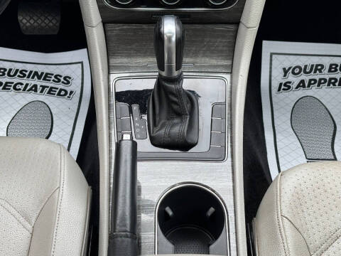 2016 Volkswagen Passat 1.8T SE