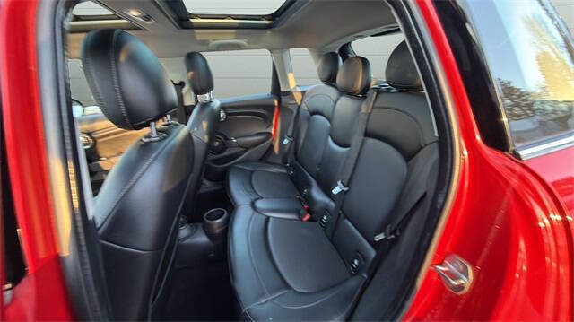 2015 MINI Hardtop 4 Door Cooper