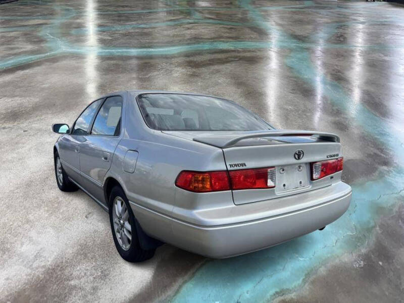 2000 Toyota Camry LE V6