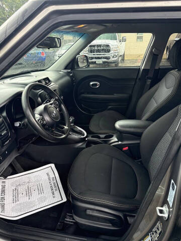 2015 Kia Soul +