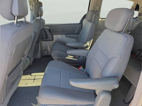 2010 Chrysler Town and Country Touring