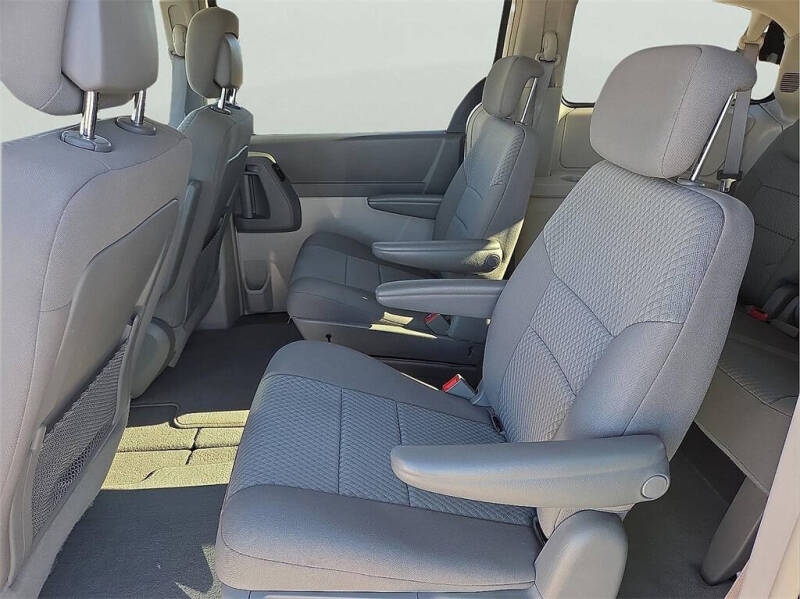 2010 Chrysler Town and Country Touring