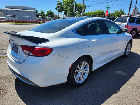 2015 Chrysler 200 Limited