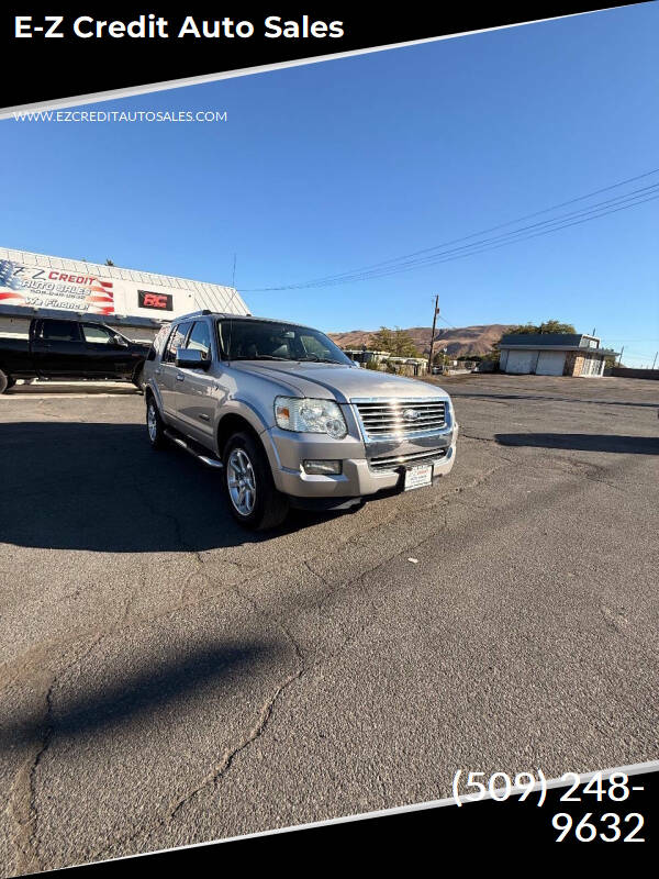 2008 Ford Explorer Limited's photo