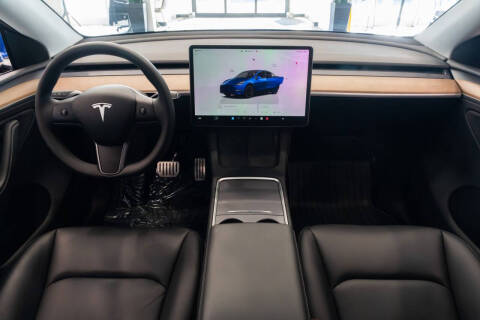2025 Tesla Model Y Performance