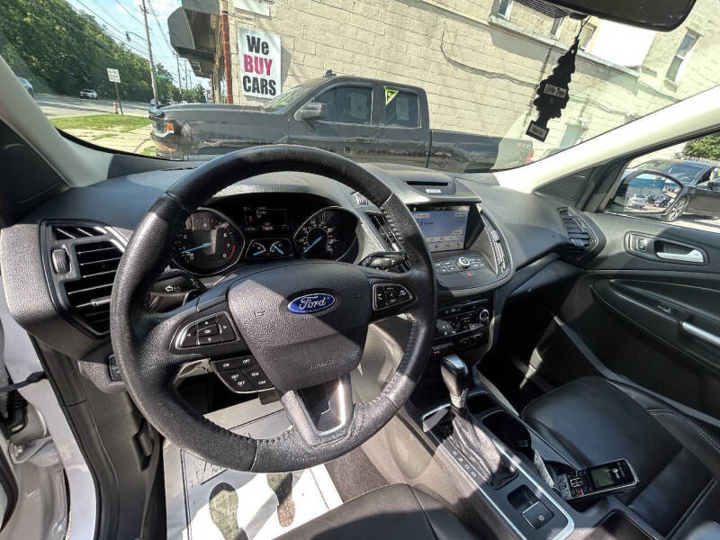 2017 Ford Escape SE