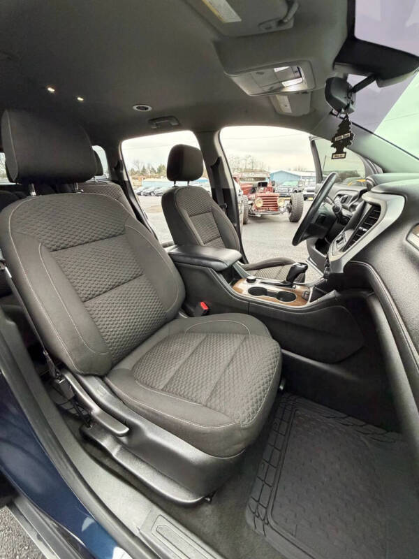 2017 GMC Acadia SLE-2