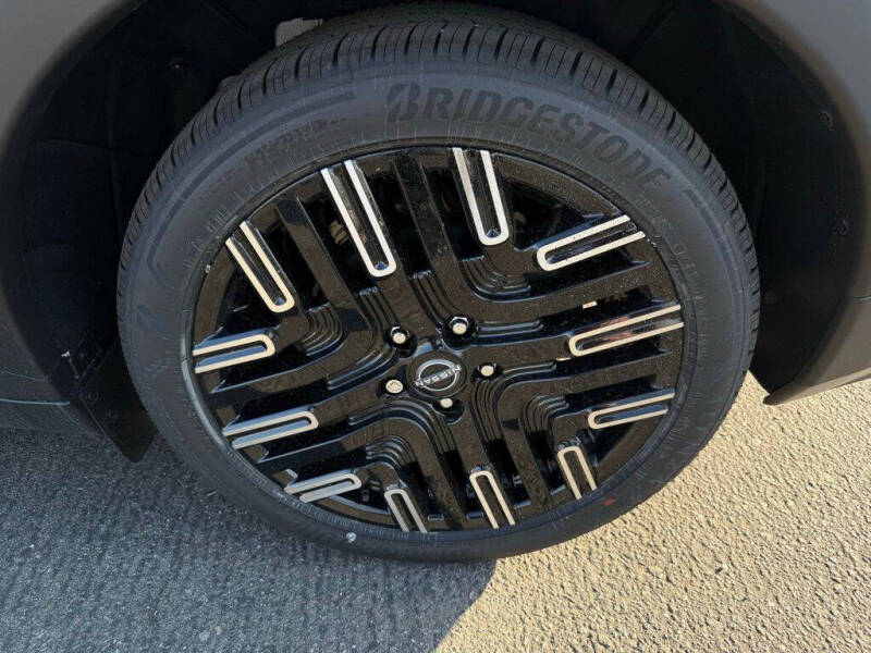 2026 Nissan LEAF Platinum+