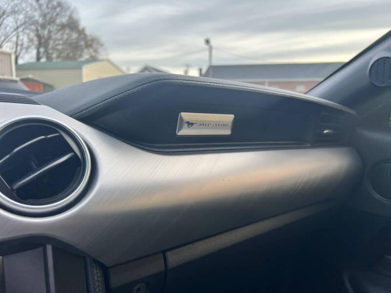 2019 Ford Mustang EcoBoost Premium