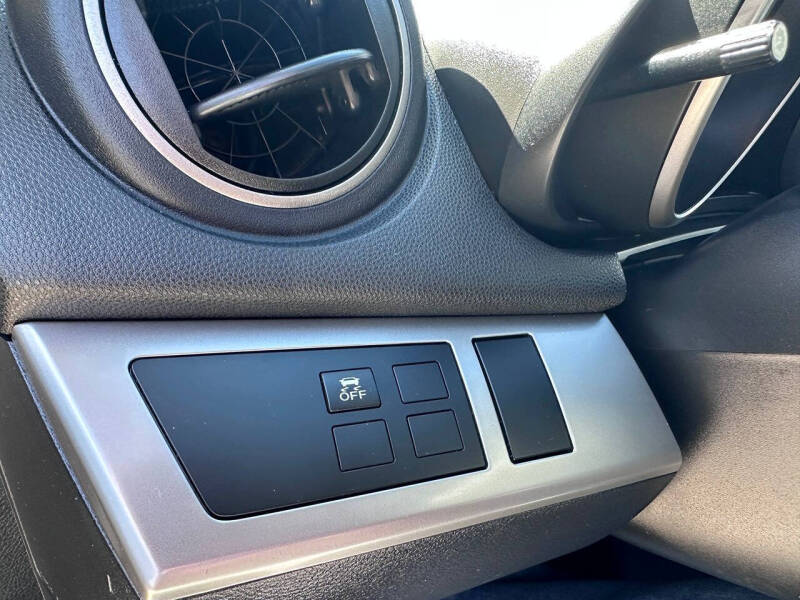 2013 Mazda MAZDA3 i SV