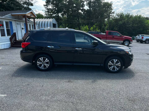 2017 Nissan Pathfinder SV