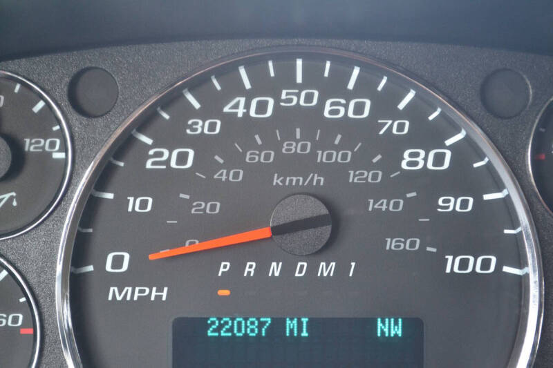 2025 Chevrolet Express LT 3500