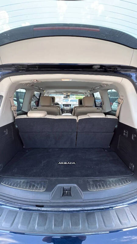 2017 Nissan Armada Platinum