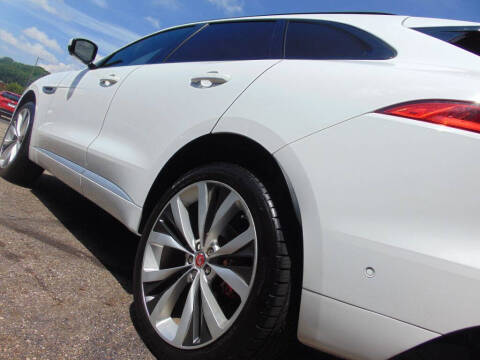 2017 Jaguar F-PACE S
