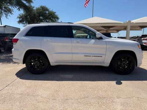 2019 Jeep Grand Cherokee Summit