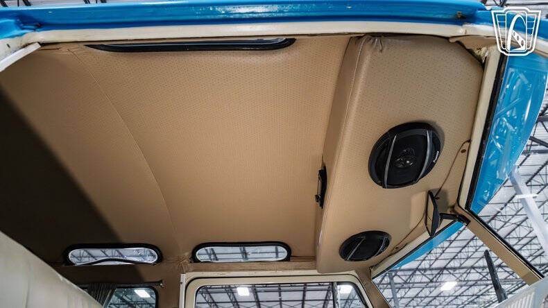 1977 Volkswagen Bus